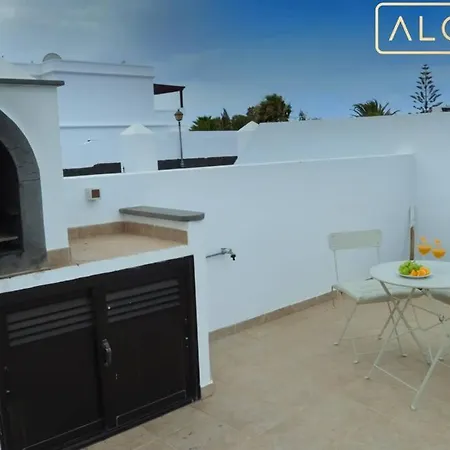 Semesterbostad Timanfaya Heatable Pool, Afternoon Sun And Spacious Terrace Playa Blanca (Lanzarote)